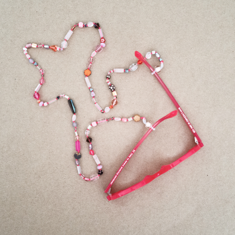 Glasses chain, pink colorway