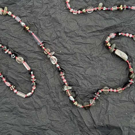 Glasses chain, smoke on magenta